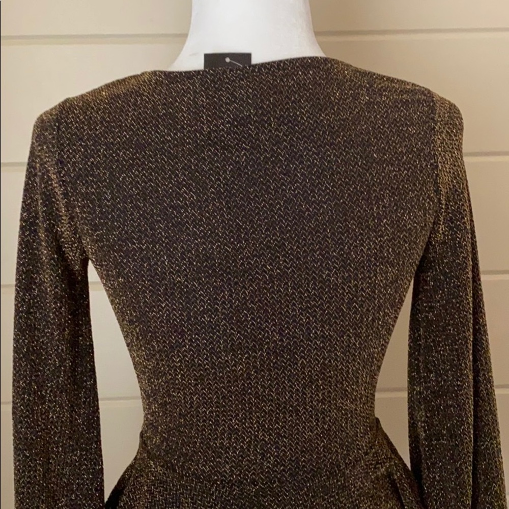 Ruffle Top Size Small - Picture 8 of 8